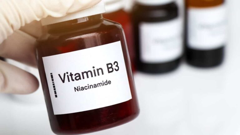Niacynamid
