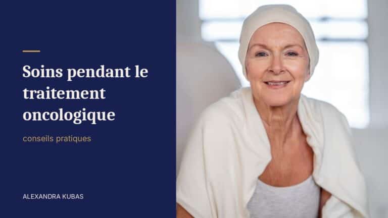 Soins pendant le traitement oncologique - femme souriante portant un foulard
